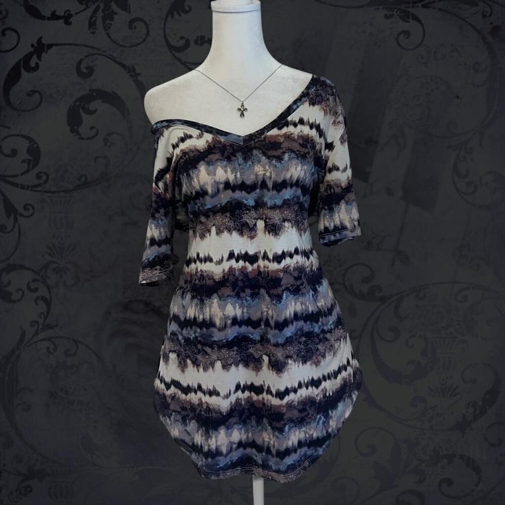 inkblot striping moody horizontal tie dye effect distressed emo grunge top